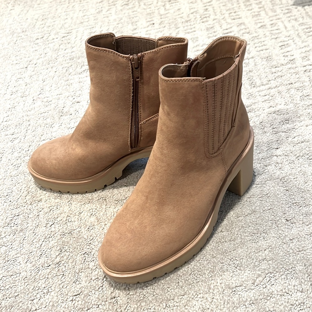 Women's Block Heel Chelsea Boots Faux Suede